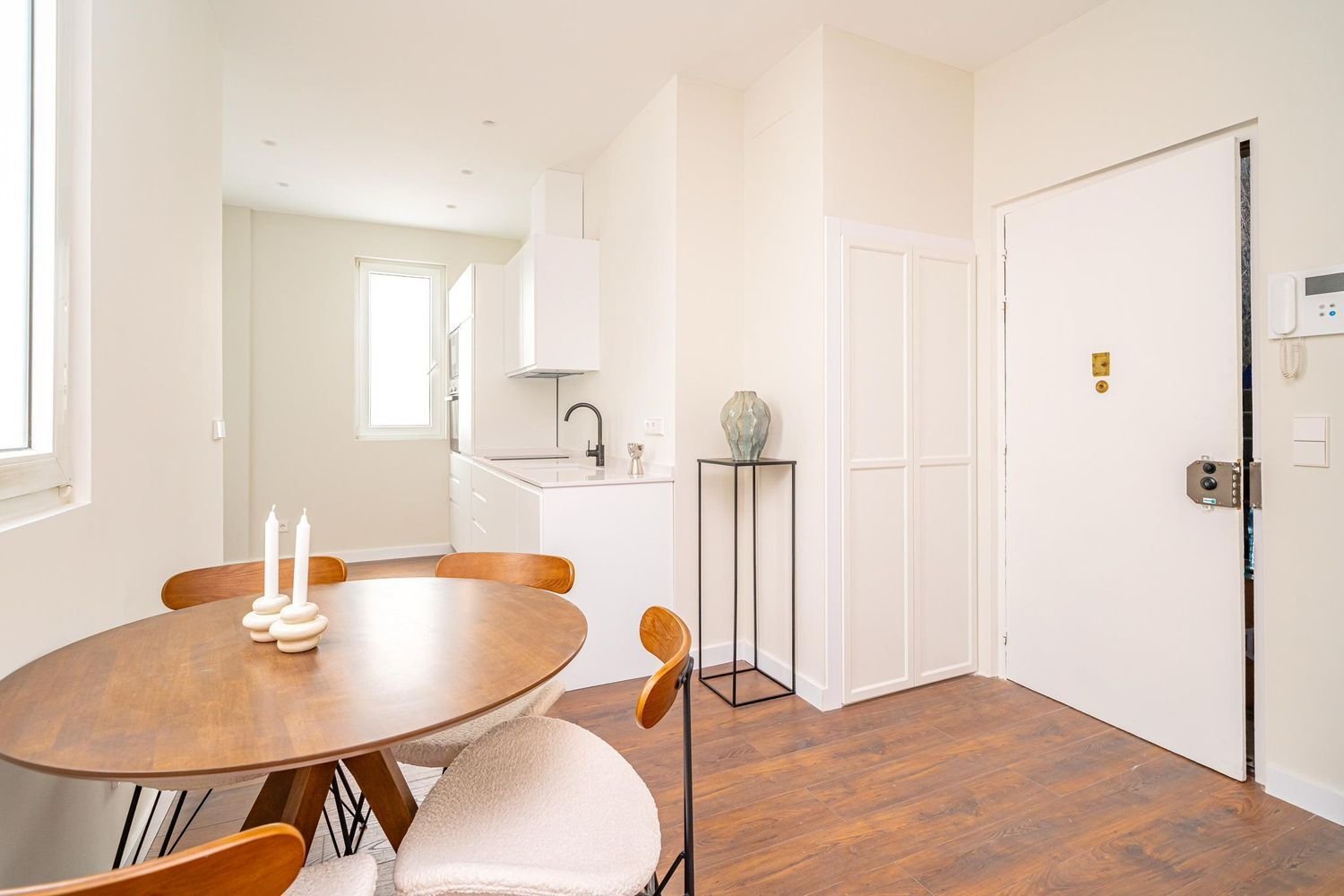 2 bedrooms Apartment in Madrid, Spain No. 204318