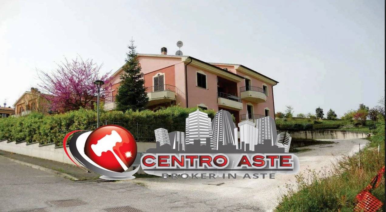 Apartamento T3 em Urbino, Italy N.º 96125