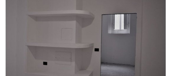 4 rooms Apartment in Viterbo, Italy No. 200753 7