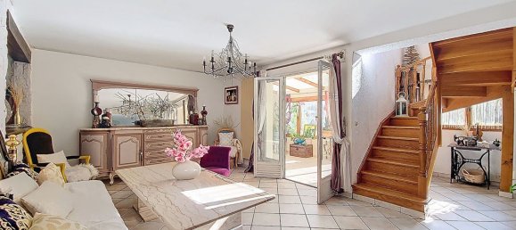 Дом с 5 спальнями в Комб-ла-Виль, Франция № 175699 9