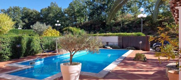 7 rooms Villa in Rende, Italy No. 118369 5