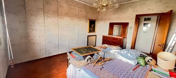 5 bedrooms Apartment in Modena, Italy No. 327807 20