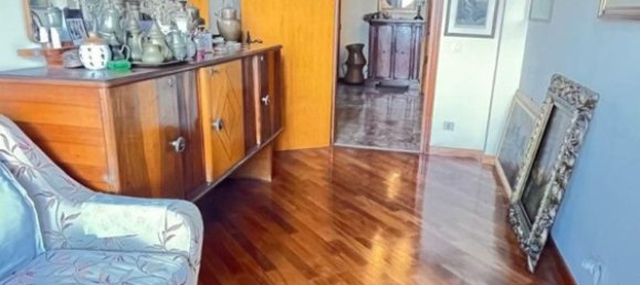 5 bedrooms Apartment in Modena, Italy No. 327807 23