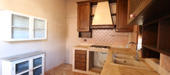 4 rooms Apartment in Calci, Italy No. 277883 6
