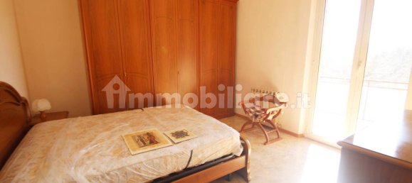 Apartamento de 3 dormitorios en Fabriano, Italy No. 170560 27