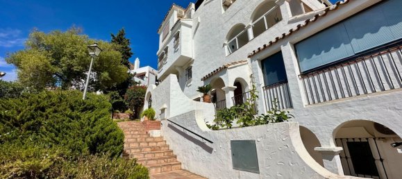 2 bedrooms Apartment in La Quinta, Spain No. 110961 3