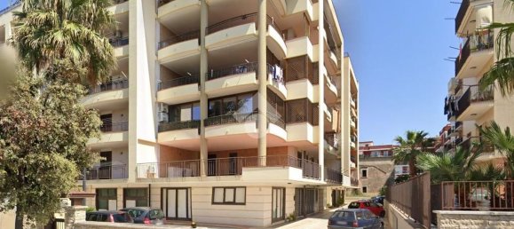 2 bedrooms Apartment in Bisceglie, Italy No. 316812 12