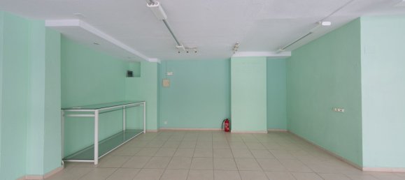 Коммерческая недвижимость 80м² в Бенидорм, Испания № 184352 11