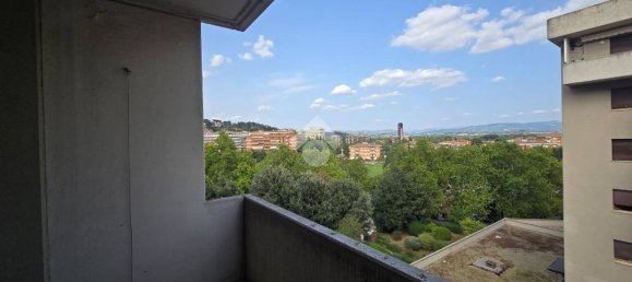 1 bedroom Apartment in Perugia, Italy No. 355475 2