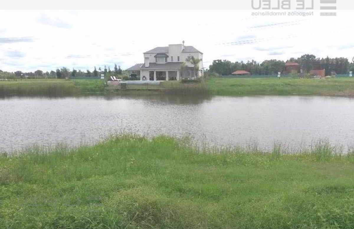  Land in Escobar, Argentina No. 111278