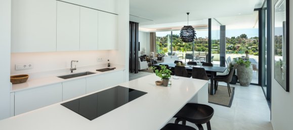 4 Schlafzimmer Villa in Marbella Golden Mile, Spain, Nr. 3332 3