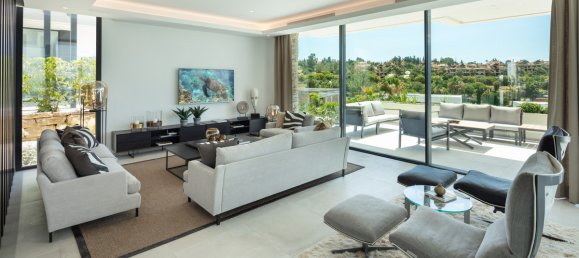 4 Schlafzimmer Villa in Marbella Golden Mile, Spain, Nr. 3332 4