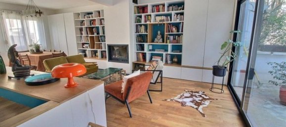 4 bedrooms Duplex in Montreuil, France No. 359361 2