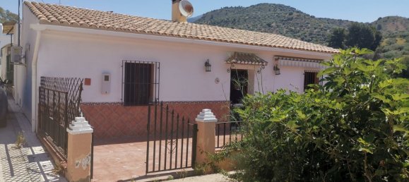 3 bedrooms House in Alcaucin, Spain No. 54825 2