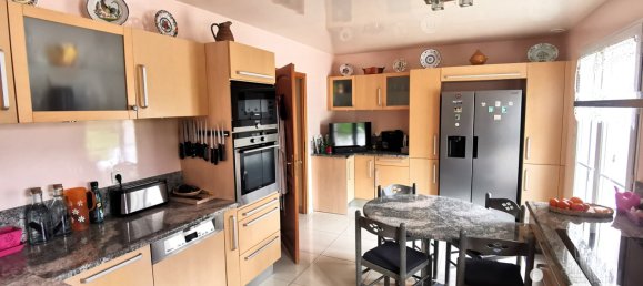 5 Schlafzimmer Haus in Montereau, France, Nr. 72515 16