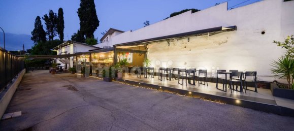 Propiedad comercial de 1 habitación en Rome, Italy No. 212912 3