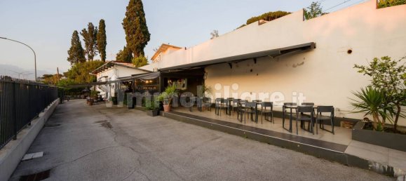 Propiedad comercial de 1 habitación en Rome, Italy No. 212912 15