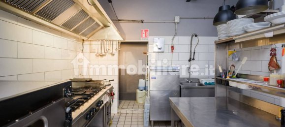 Propiedad comercial de 1 habitación en Rome, Italy No. 212912 50