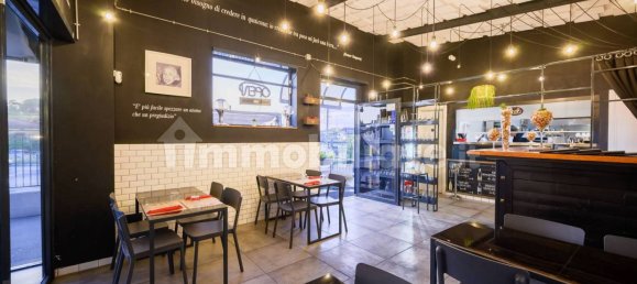 Propiedad comercial de 1 habitación en Rome, Italy No. 212912 38