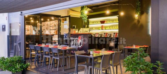 Propiedad comercial de 1 habitación en Rome, Italy No. 212912 43