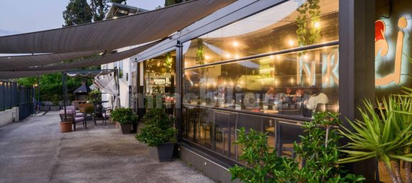 Propiedad comercial de 1 habitación en Rome, Italy No. 212912 2