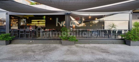 Propiedad comercial de 1 habitación en Rome, Italy No. 212912 17