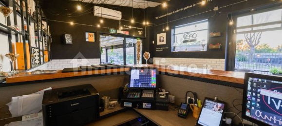 Propiedad comercial de 1 habitación en Rome, Italy No. 212912 9