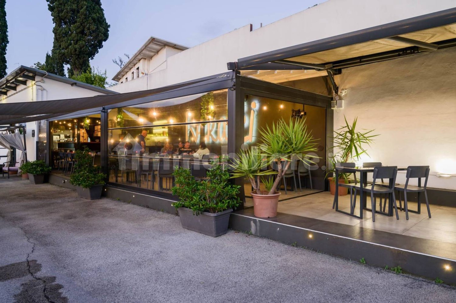 Propiedad comercial de 1 habitación en Rome, Italy No. 212912