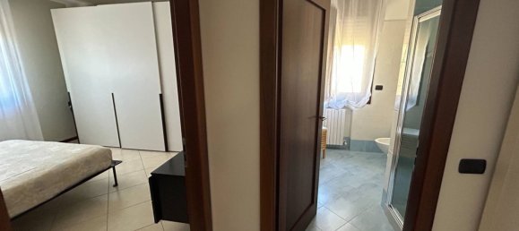 Apartamento de 7 dormitorios en Mirandola, Italy No. 370520 8