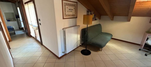 Apartamento de 7 dormitorios en Mirandola, Italy No. 370520 17