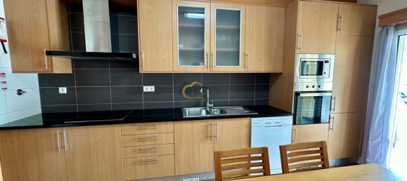 3 bedrooms House in Guia, Portugal No. 30819 16