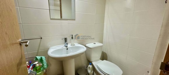 3 bedrooms House in Guia, Portugal No. 30819 30