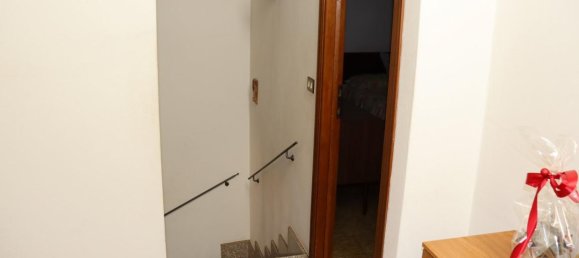 4 rooms Apartment in Montevarchi, Italy No. 230762 14