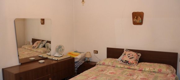 4 rooms Apartment in Montevarchi, Italy No. 230762 16