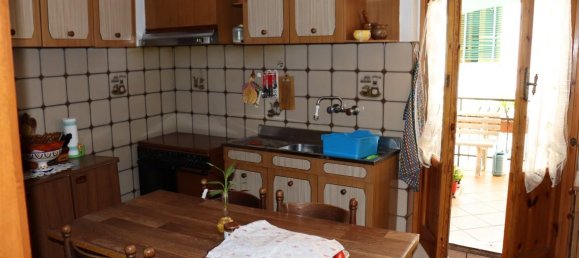 4 rooms Apartment in Montevarchi, Italy No. 230762 4