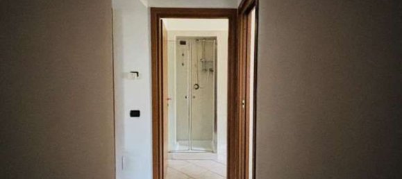 2 Schlafzimmer Wohnung in Cislago, Italy, Nr. 363493 9