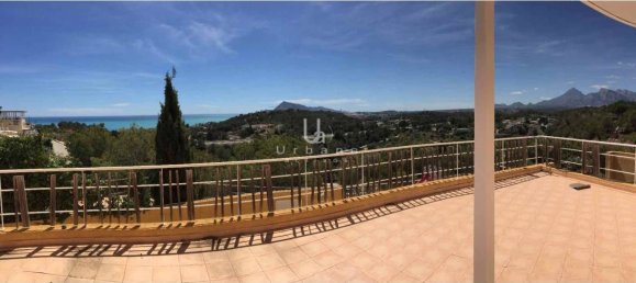 3 bedrooms Townhouse in Altea, Spain No. 94618 3