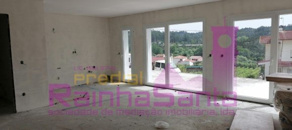 Casa de 3 dormitorios en Coimbra, Portugal No. 175200 2