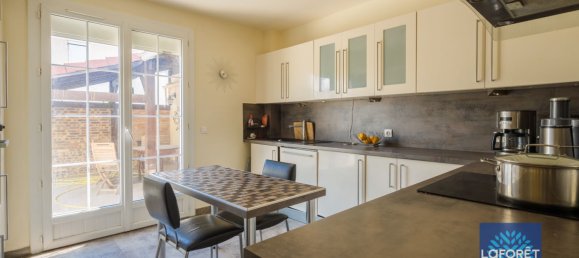 5 bedrooms House in Livry-Gargan, France No. 184747 9