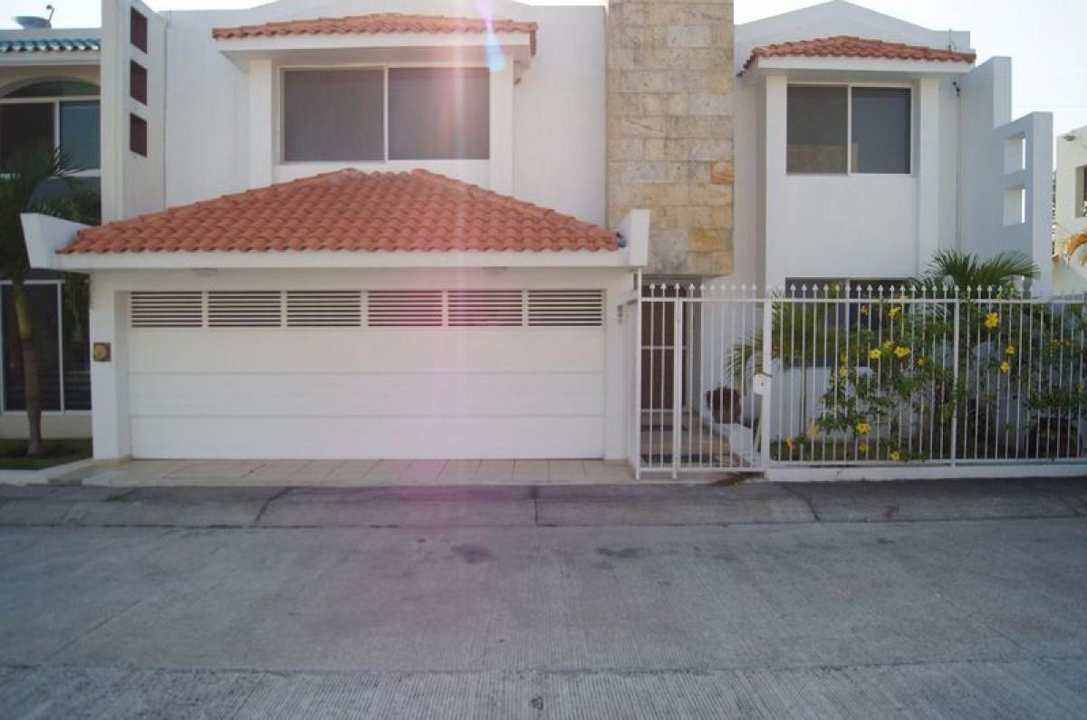 Дом с 3 спальнями в Веракрус, Мексика № 219773