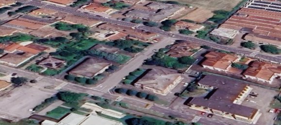 5 rooms Apartment in Rolo, Italy No. 96578 4