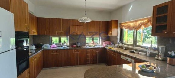 4 bedrooms House in Limassol, Cyprus No. 15600 3