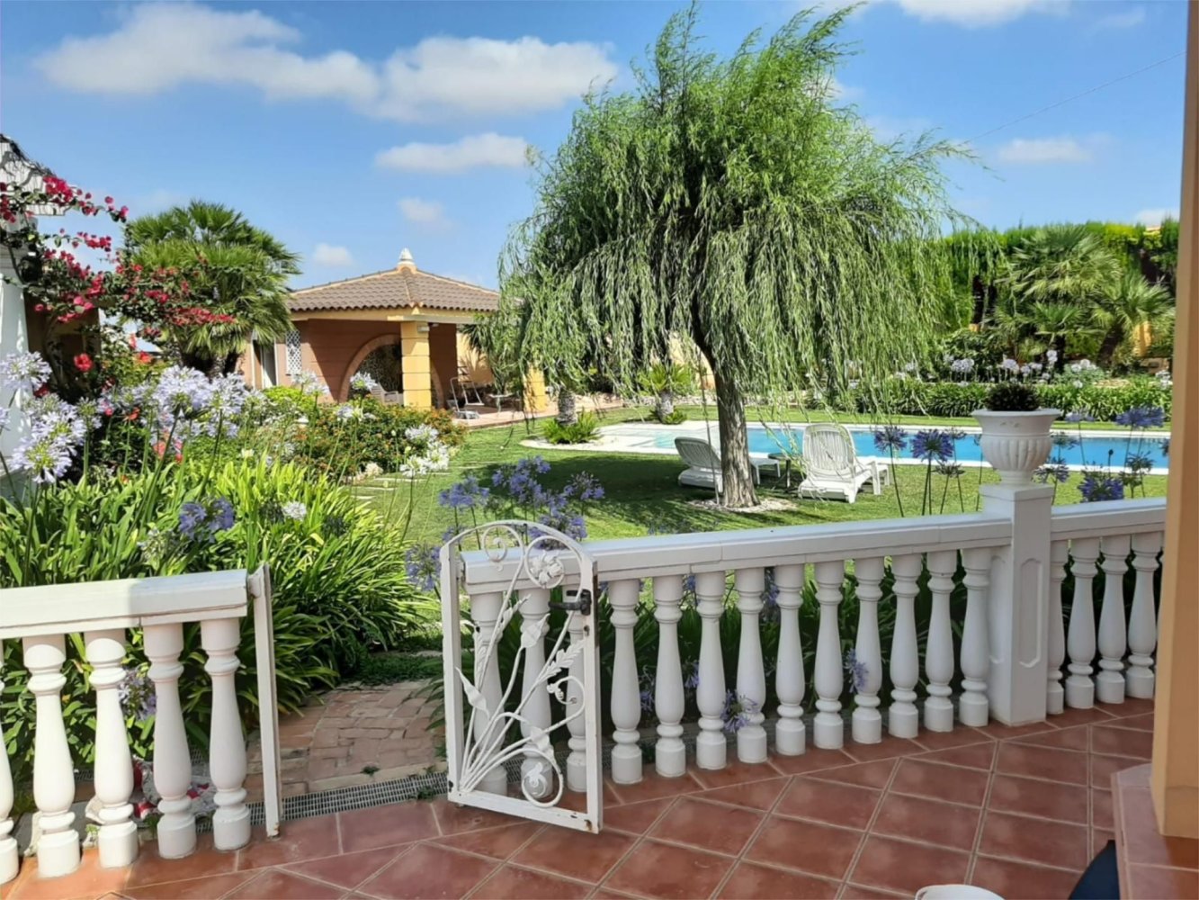 4 bedrooms Apartment in Valencia, Spain No. 276097