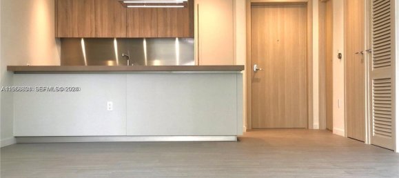 1 dormitorio propiedad comercial en alquiler en Miami, Miami-Dade, Florida, USA № 614253 3