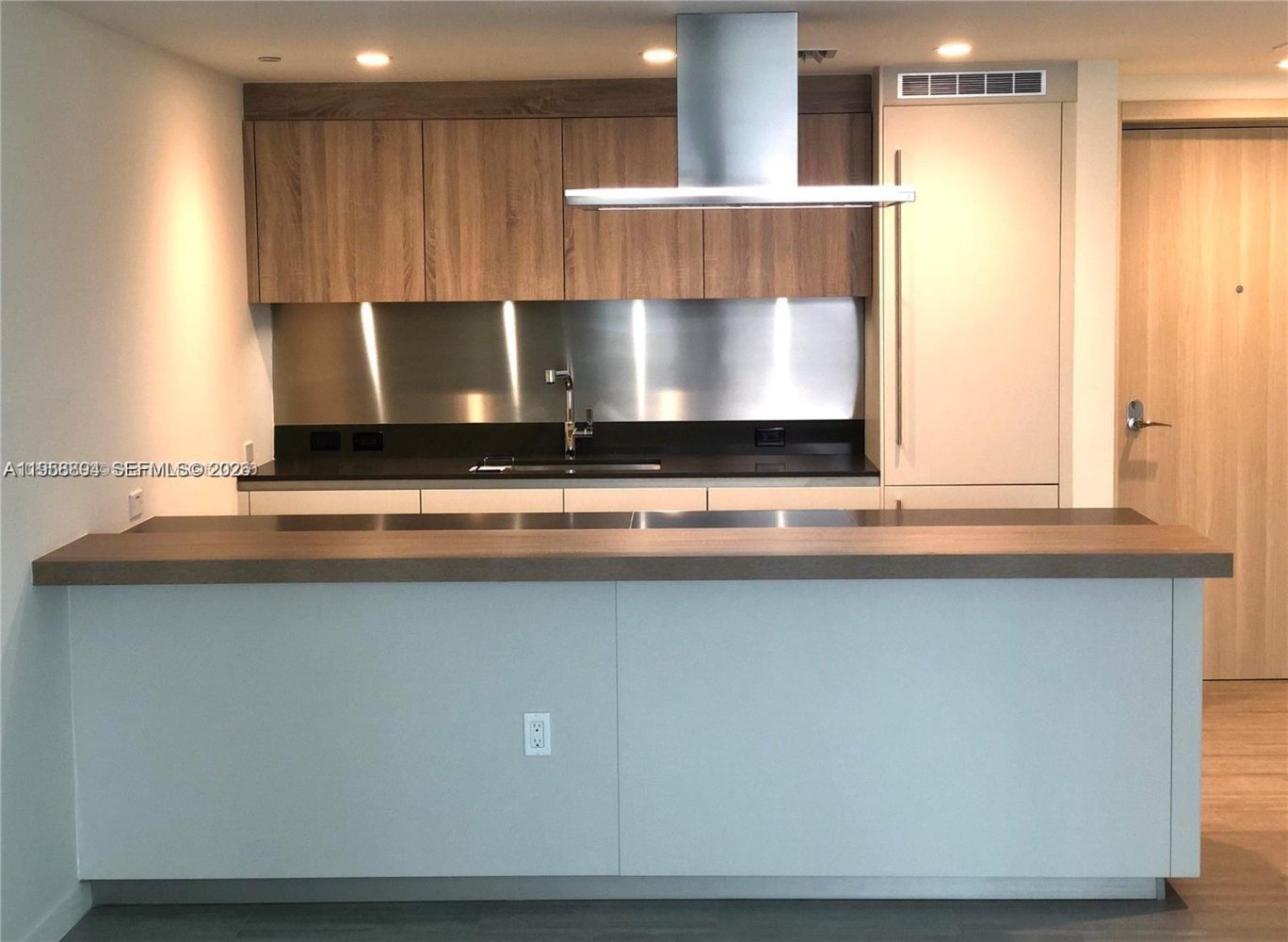 1 dormitorio propiedad comercial en alquiler en Miami, Miami-Dade, Florida, USA № 614253