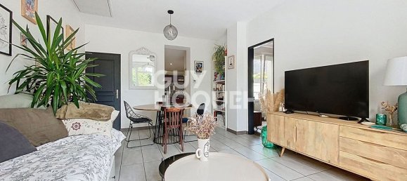 2 bedrooms House in Caen, France No. 354625 3