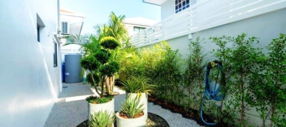 5 bedrooms House in Pattaya, Thailand No. 27057 18