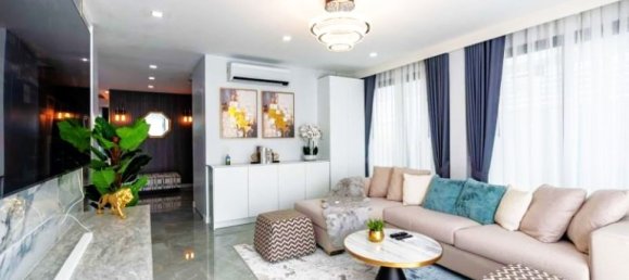 5 bedrooms House in Pattaya, Thailand No. 27057 11