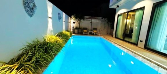 5 bedrooms House in Pattaya, Thailand No. 27057 2