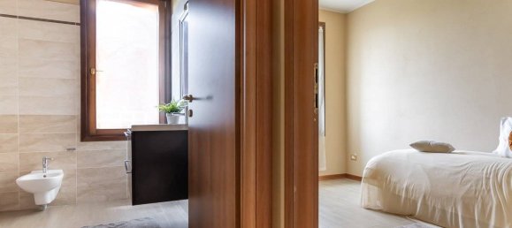 2 Schlafzimmer Wohnung in San Giovanni in Persiceto, Italy, Nr. 341901 23